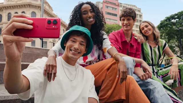 El edge 40 de Motorola ya se vende en el país (un bello, equilibrado y sumergible gama alta)